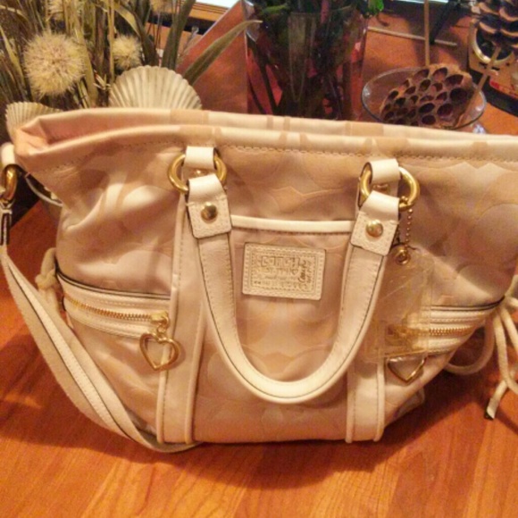 Coach Handbags - COACH Beautiful Large cream & gold handbag